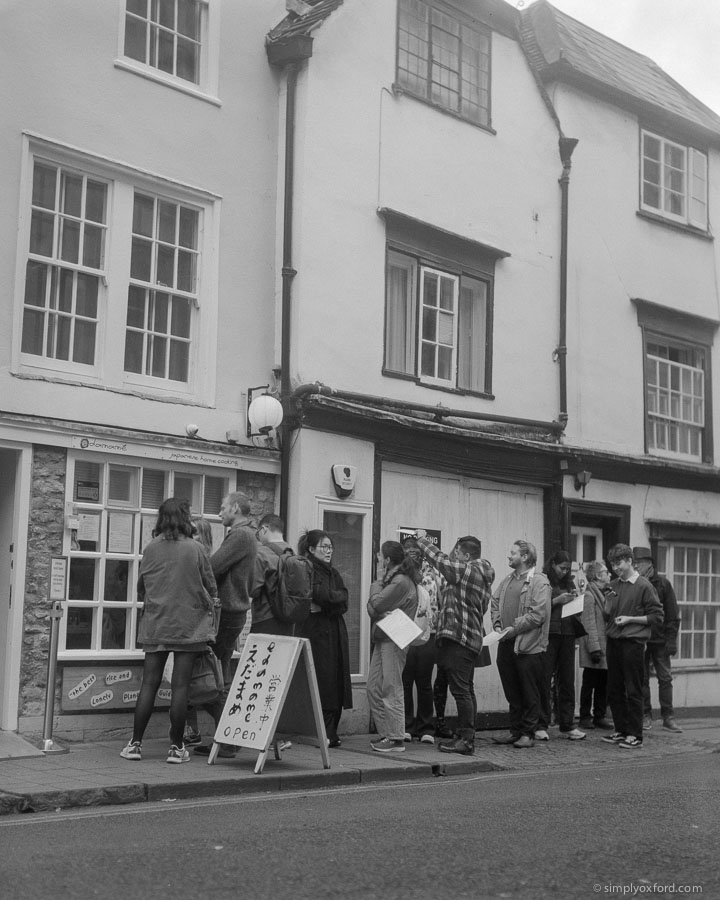 20241117_Oxford_Marion-Soho_5x4_Foma400_Rodinal_01_web